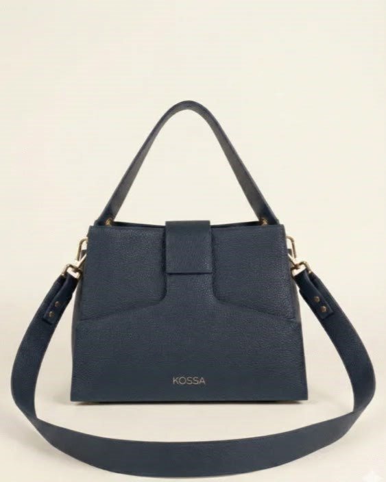 Accueil 6 — ATHO BLEU ACCUEIL KOSSA ATHO BLEU ACCUEIL KOSSA — KOSSA